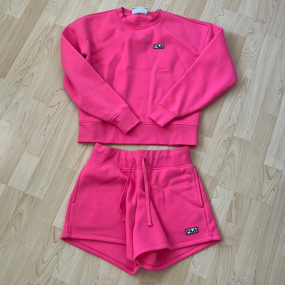 BRAND NEW hot pink 2 piece FILA set